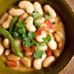 Hearty White Bean & Veggie Chili: A Nutritious Comfort Bowl