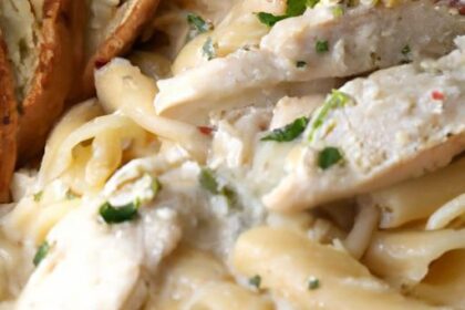 One-Pot Creamy Chicken Alfredo: Simple Comfort in Minutes
