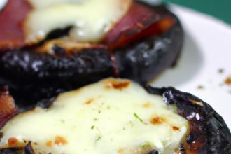 Quick & Easy 10-Minute Keto Portobello Pizzas Recipe